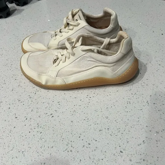 VivoBarefoot 44 Cream Casual Sneakers with Gum Sole
