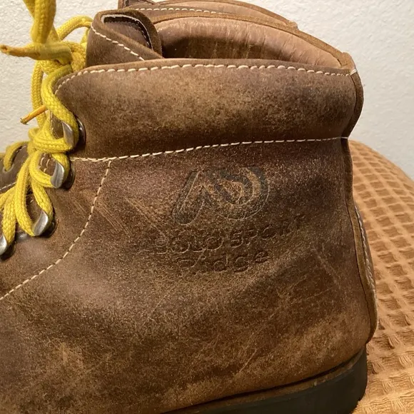 VTG Asolo Vintage Mountaineering Ridge Boots Mens US Sz 9 D Hiking Brown Leather