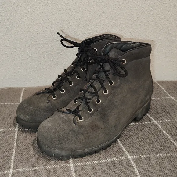 Vtg Pivetta Italian Leather Hiking Boots Vibram Sole