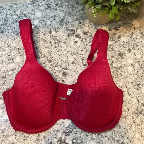 Wacoal bundle of 3 bras underwire support all size 32 D. All in like new