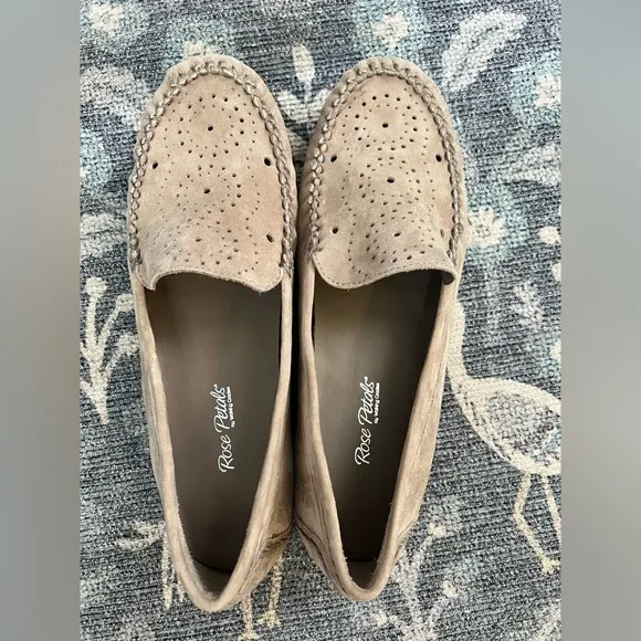 Walking Cradles Rose Petals Women's Elle Slip-On Taupe Suede Loafers