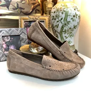 Walking Cradles Rose Petals Women's Elle Slip-On Taupe Suede Loafers