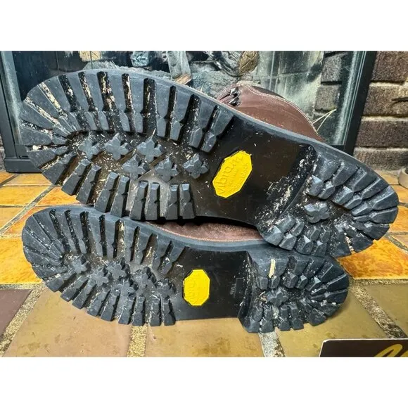 Womans 6.5 Alico Mountaineering Premium Italian Leather Vibram Sole Hiking Boots