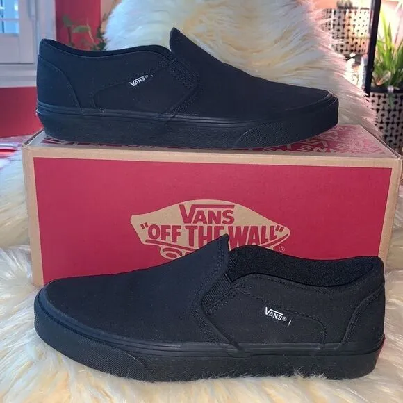 WOMEN VANS BLACK CANVAS SHOES