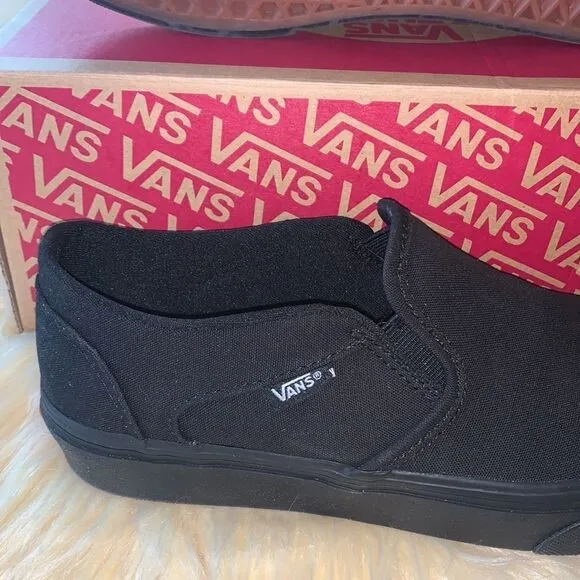 WOMEN VANS BLACK CANVAS SHOES