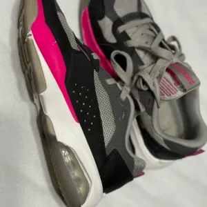 Women's Athletic Sneakers - Gray, Black, and Pink