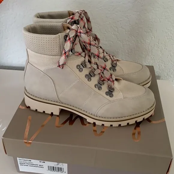 Women’s Crown Vintage Cream Hiking Boots Size 9,5
