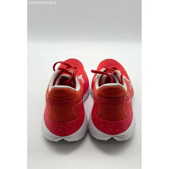 Women's GREAT CONDITION Saucony Red/White Kinvara Pro Running Shoes - Size 11