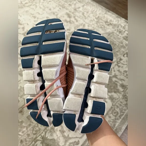 Women's ON Cloud Cloudswift Sneaker Athletic Running Shoes Blush Denim Size 6