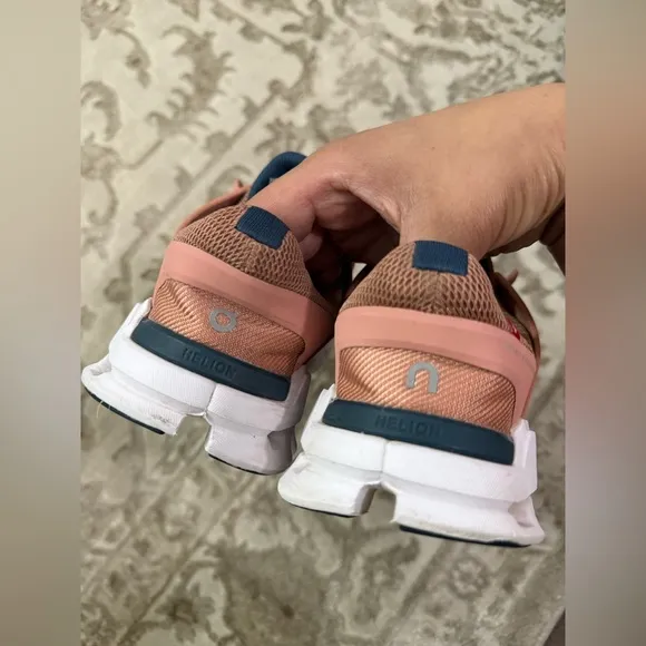Women's ON Cloud Cloudswift Sneaker Athletic Running Shoes Blush Denim Size 6