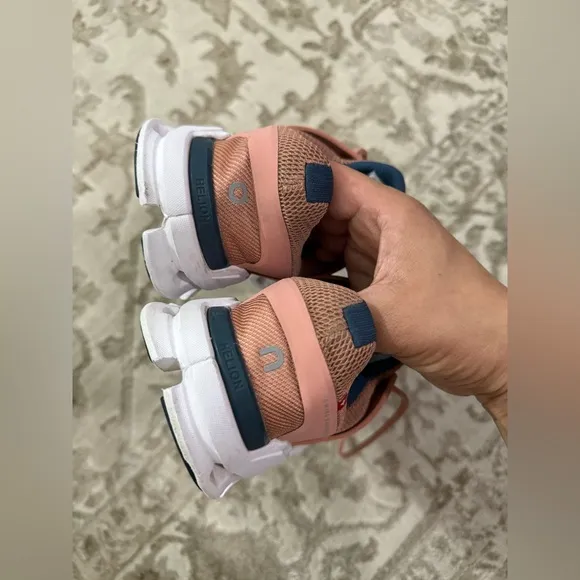 Women's ON Cloud Cloudswift Sneaker Athletic Running Shoes Blush Denim Size 6