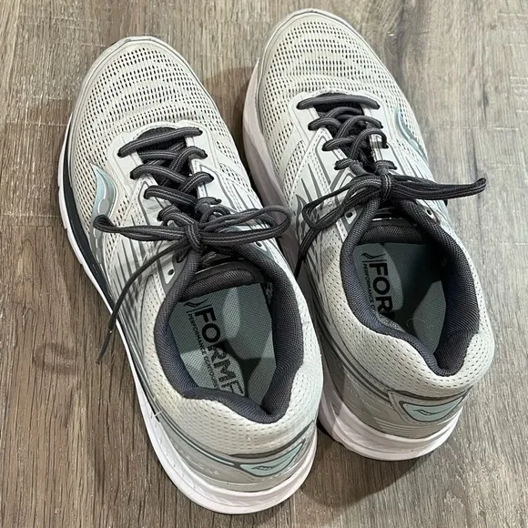 Women’s SAUCONY 10.5 Echelon 8 PWR Run Support Frame Running Shoes Great Shape!