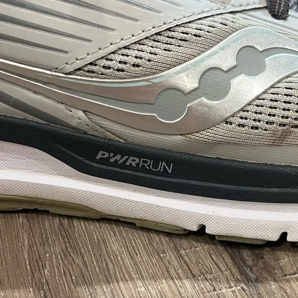 Women’s SAUCONY 10.5 Echelon 8 PWR Run Support Frame Running Shoes Great Shape!