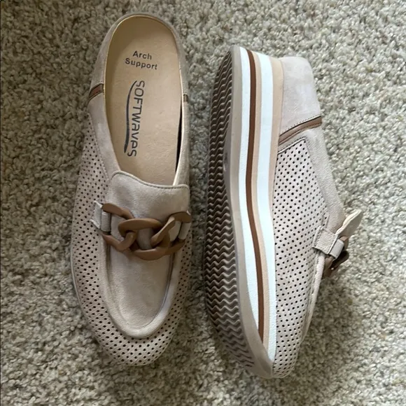 Women's shoes - Cream and Tan