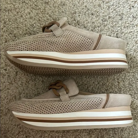 Women's shoes - Cream and Tan