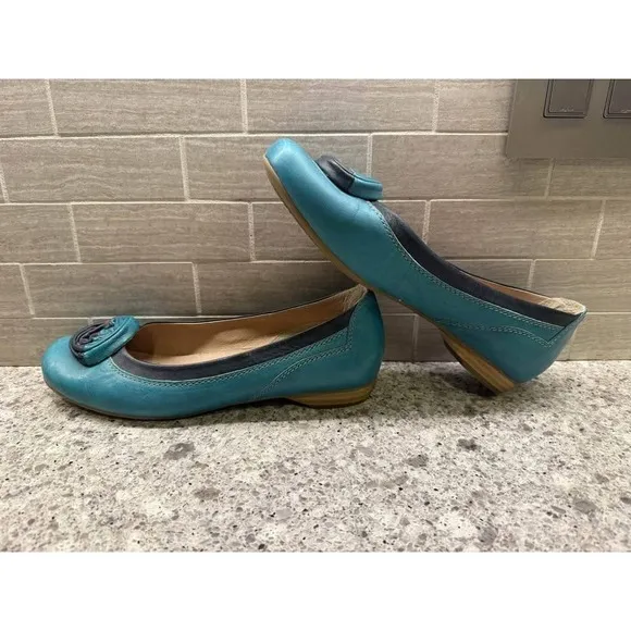 Women's Softwaves Turquoise and Gray Leather Flats/Ballet Flats Shoes-Size 10