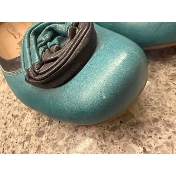 Women's Softwaves Turquoise and Gray Leather Flats/Ballet Flats Shoes-Size 10