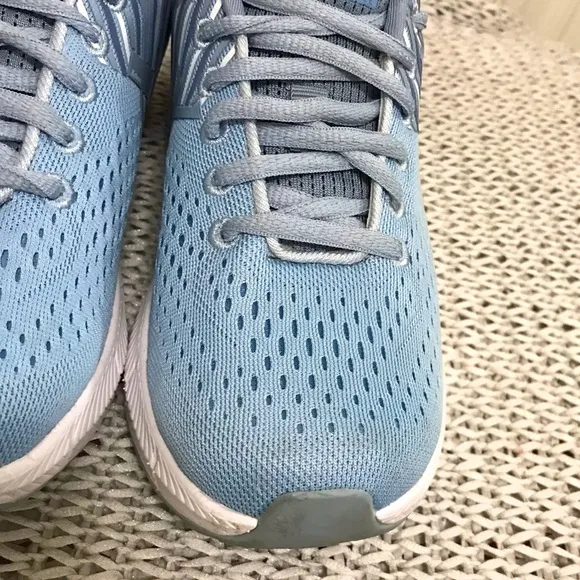 Xelero Steadfast Women’s Sneakers Periwinkle