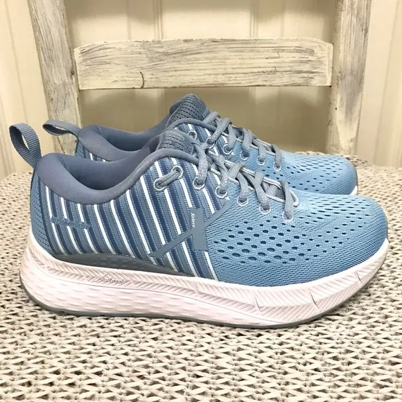 Xelero Steadfast Women’s Sneakers Periwinkle