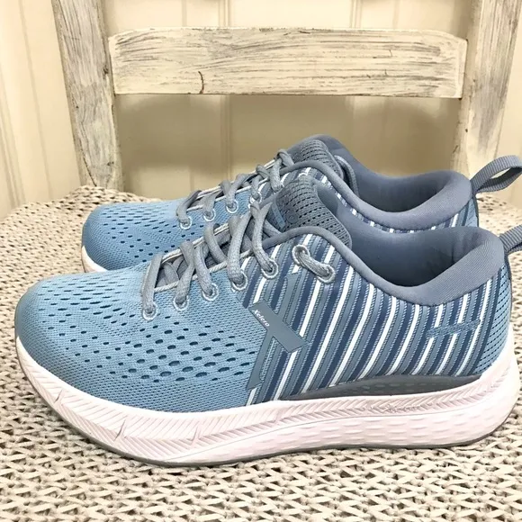 Xelero Steadfast Women’s Sneakers Periwinkle