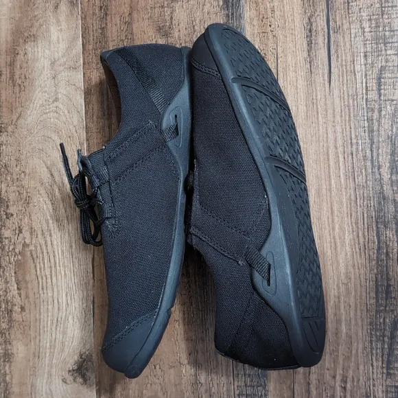Xero Ipari Hana Canvas Lightweight Barefoot Running Sneakers Blackout Size 7.5