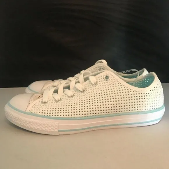 Youth Converse Casual Shoes Sneakers Size 5