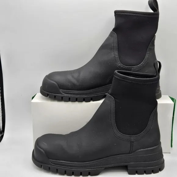 Zara 1&quot; Platform Chelsea Ankle Rainboots Size 38 Euro  US 7.5  Black